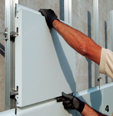 Installazione del pannello di rivestimento
